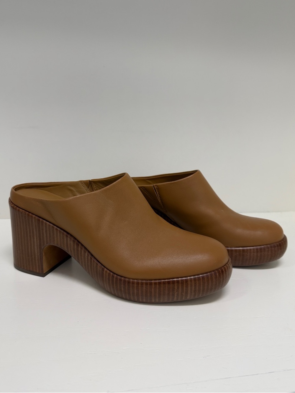 Vince Leather Block Heel Mule Size 9.5